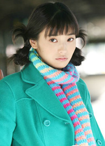 靓颜:小魔女韩彩英 6款哈韩美发